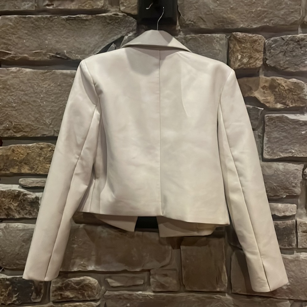 Cream jacket - Picture 2 of 4